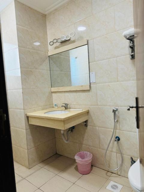 Al Hayat Suites Apartment Manama Zewnętrze zdjęcie